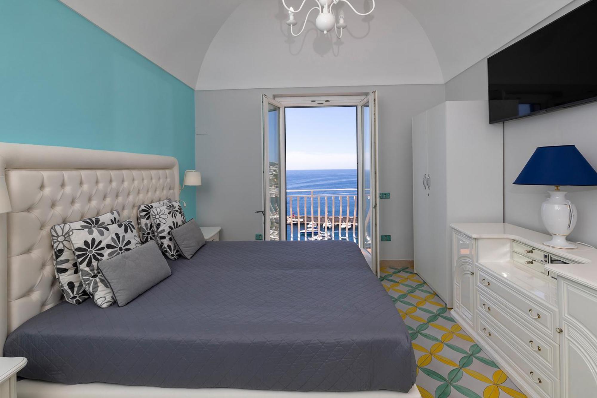 Design Sea View Accessible By 250 Steps * Amalfi