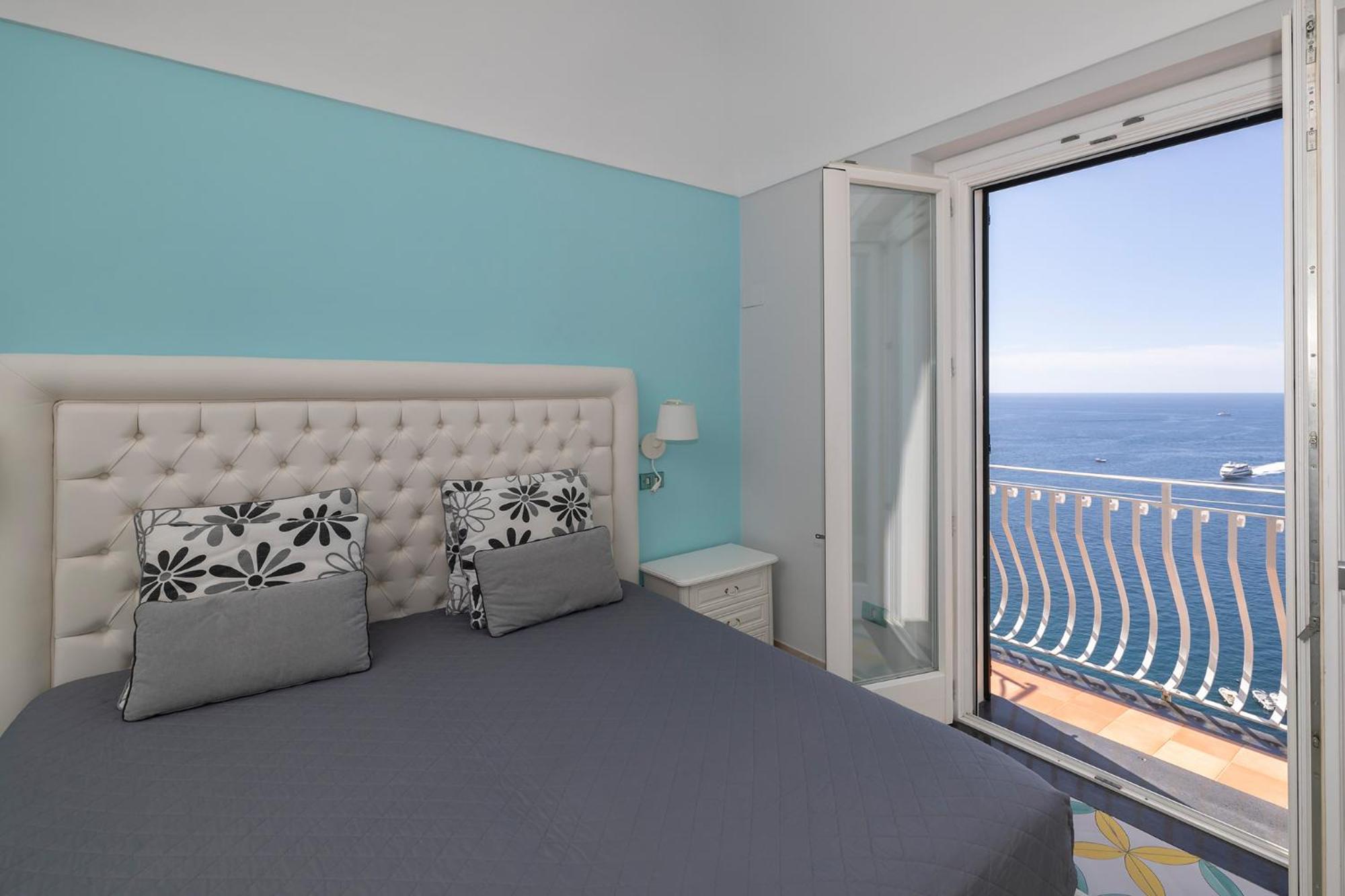 Design Sea View Accessible By 250 Steps Appartamento *